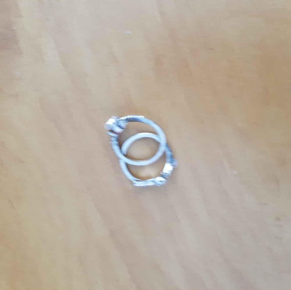 Ring - Picture 2 of 5